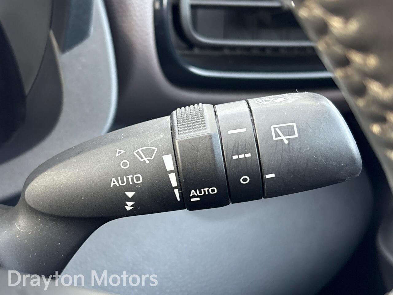 Used Toyota Yaris Cross for sale - 77306285: Photo 32