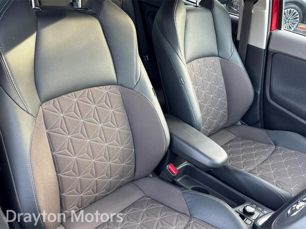 Used Toyota Yaris Cross for sale - 77306285: Photo 33