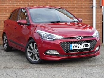 Used Hyundai i20 2017 for sale - 76457790: Photo