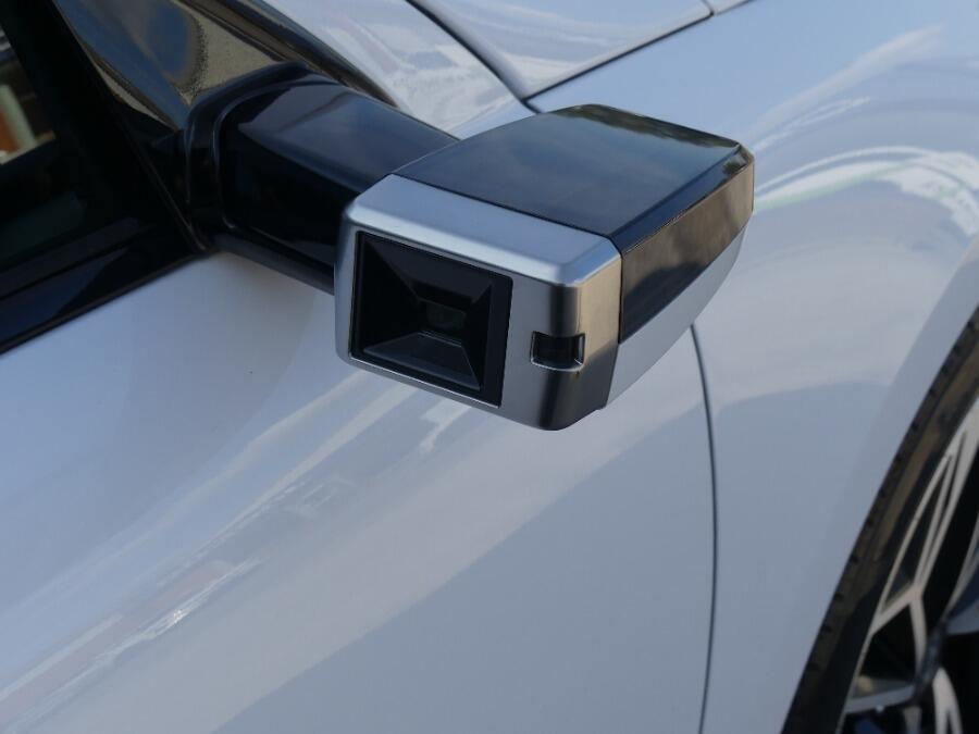 Used Hyundai IONIQ 6 2023 for sale - 76122639: Photo 51