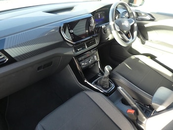 Used Volkswagen T-Cross 2023 for sale - 77320586: Photo