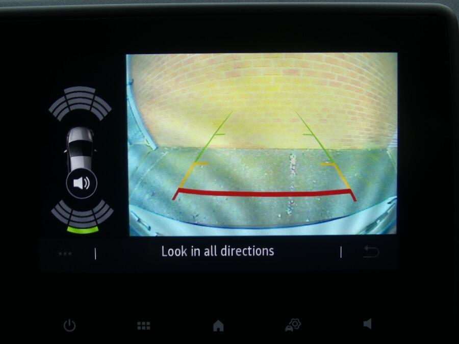 Used Renault Captur 2023 for sale - 76965666: Photo 14