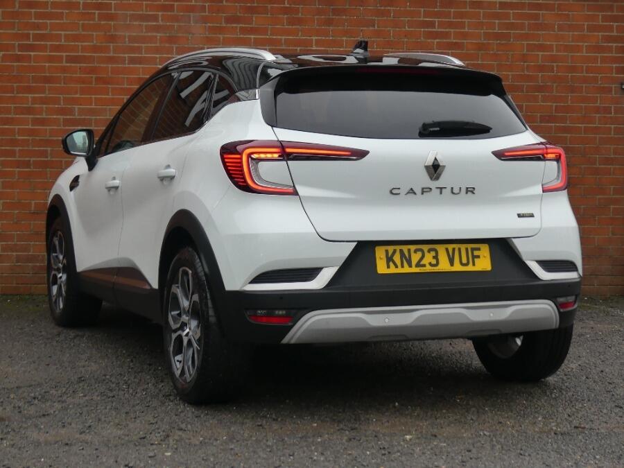 Used Renault Captur 2023 for sale - 76965666: Photo 3