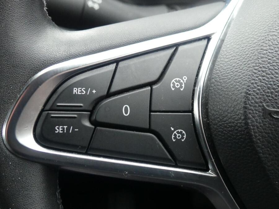 Used Renault Captur 2023 for sale - 76965666: Photo 35