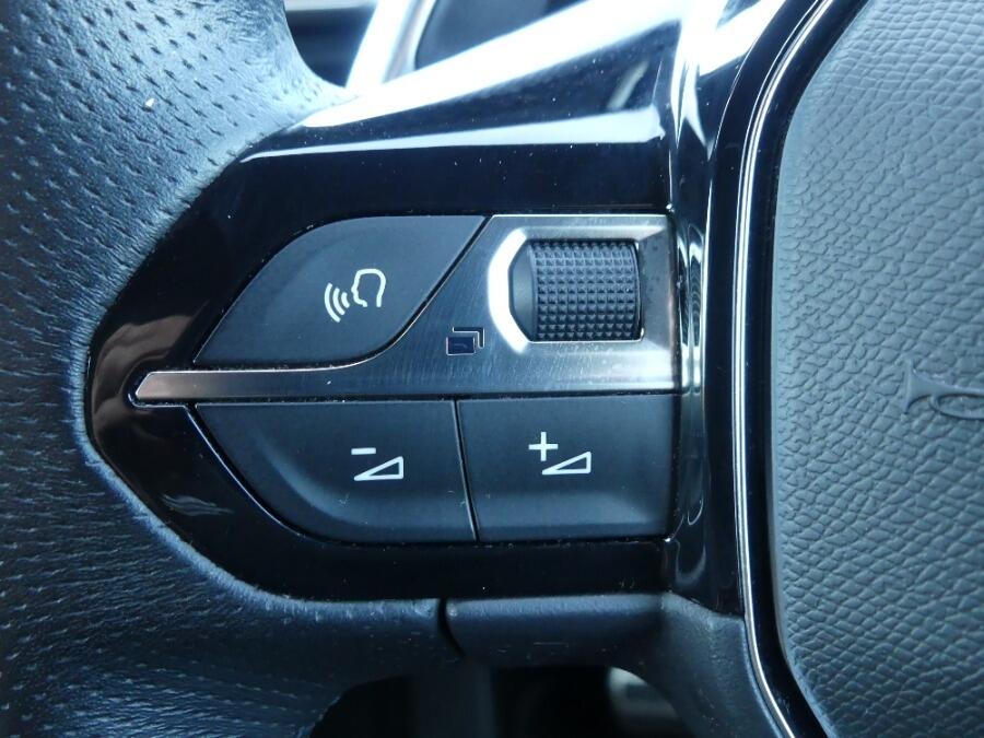 Used Peugeot 5008 2022 for sale - 76121647: Photo 37