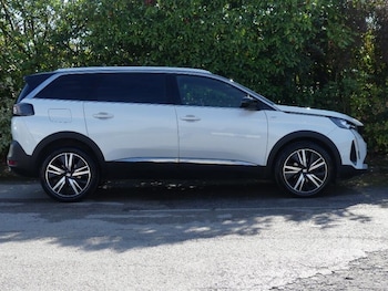 Used Peugeot 5008 2022 for sale - 76121647: Photo 4