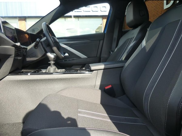Used Vauxhall Astra 2023 for sale - 76227940: Photo 40