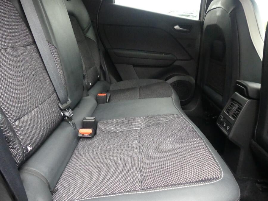 Used Renault Captur 2023 for sale - 77320231: Photo 41