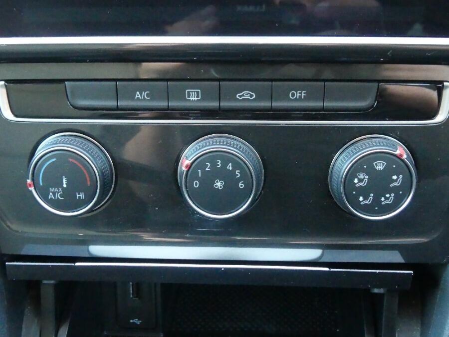 Used Volkswagen Golf 2019 for sale - 76349290: Photo 30