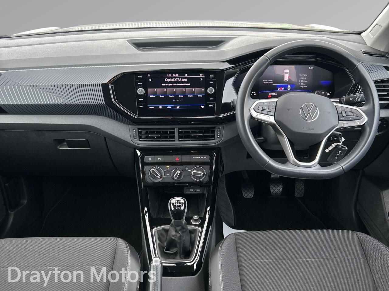 Used Volkswagen T-Cross 2023 for sale - 77550539: Photo 2