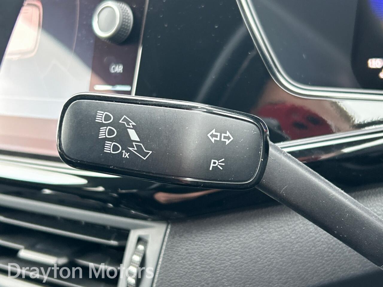 Used Volkswagen T-Cross 2023 for sale - 77550539: Photo 28