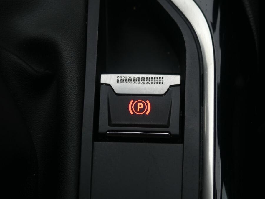 Vehicle 33