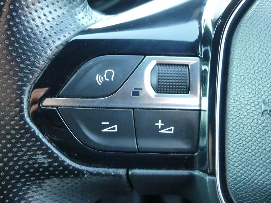 Used Peugeot 3008 2018 for sale - 76371072: Photo 31