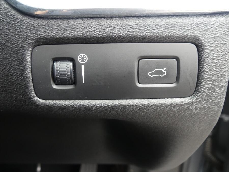 Used Volvo XC60 2019 for sale - 76743608: Photo 19