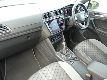 Used Volkswagen Tiguan 2023 for sale - 75553315: Photo