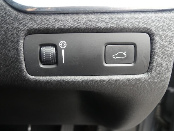 Used Volvo XC60 for sale - 76152383: Photo 19