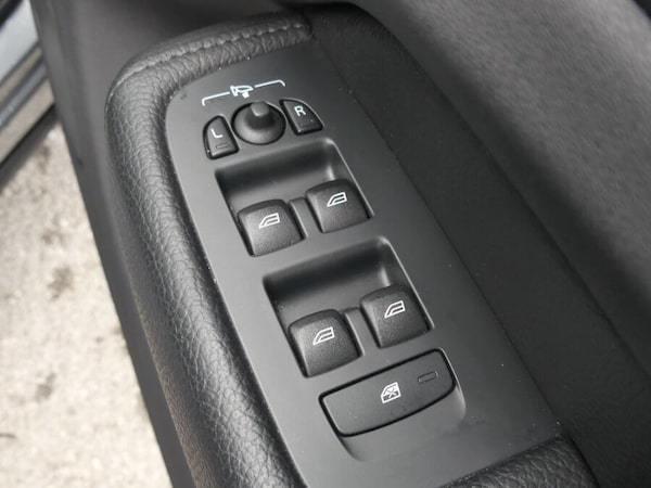 Used Volvo XC60 for sale - 76152383: Photo 36