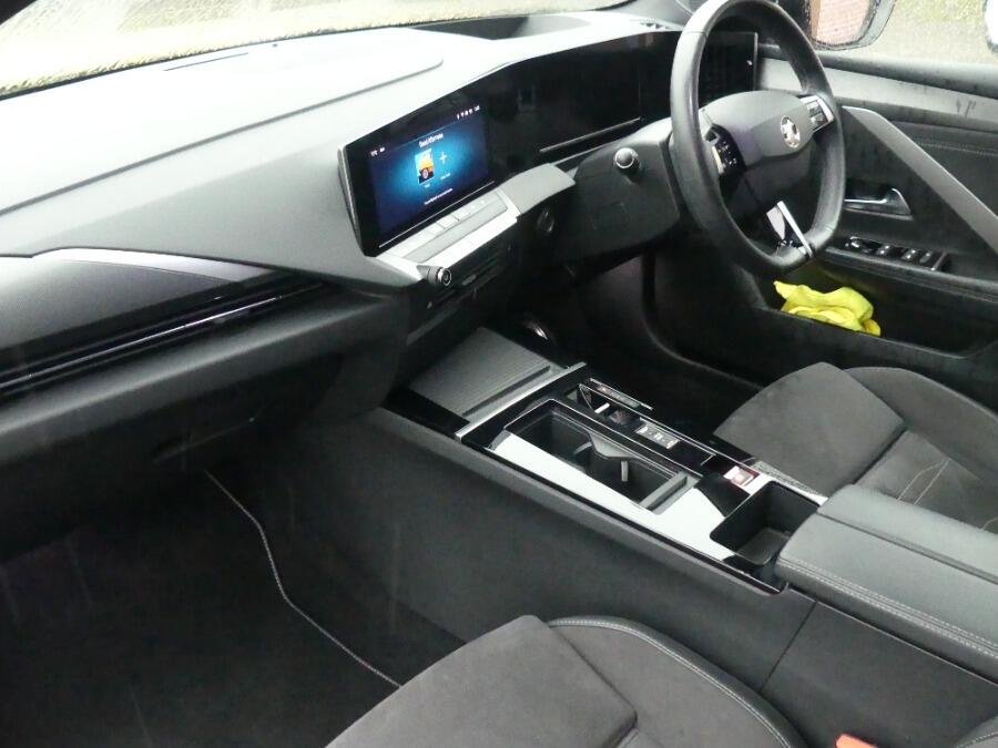 Used Vauxhall Astra 2022 for sale - 77633976: Photo 2