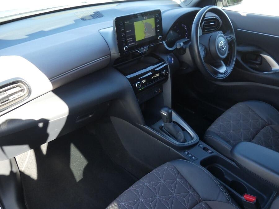 Used Toyota Yaris Cross 2022 for sale - 76031586: Photo 2
