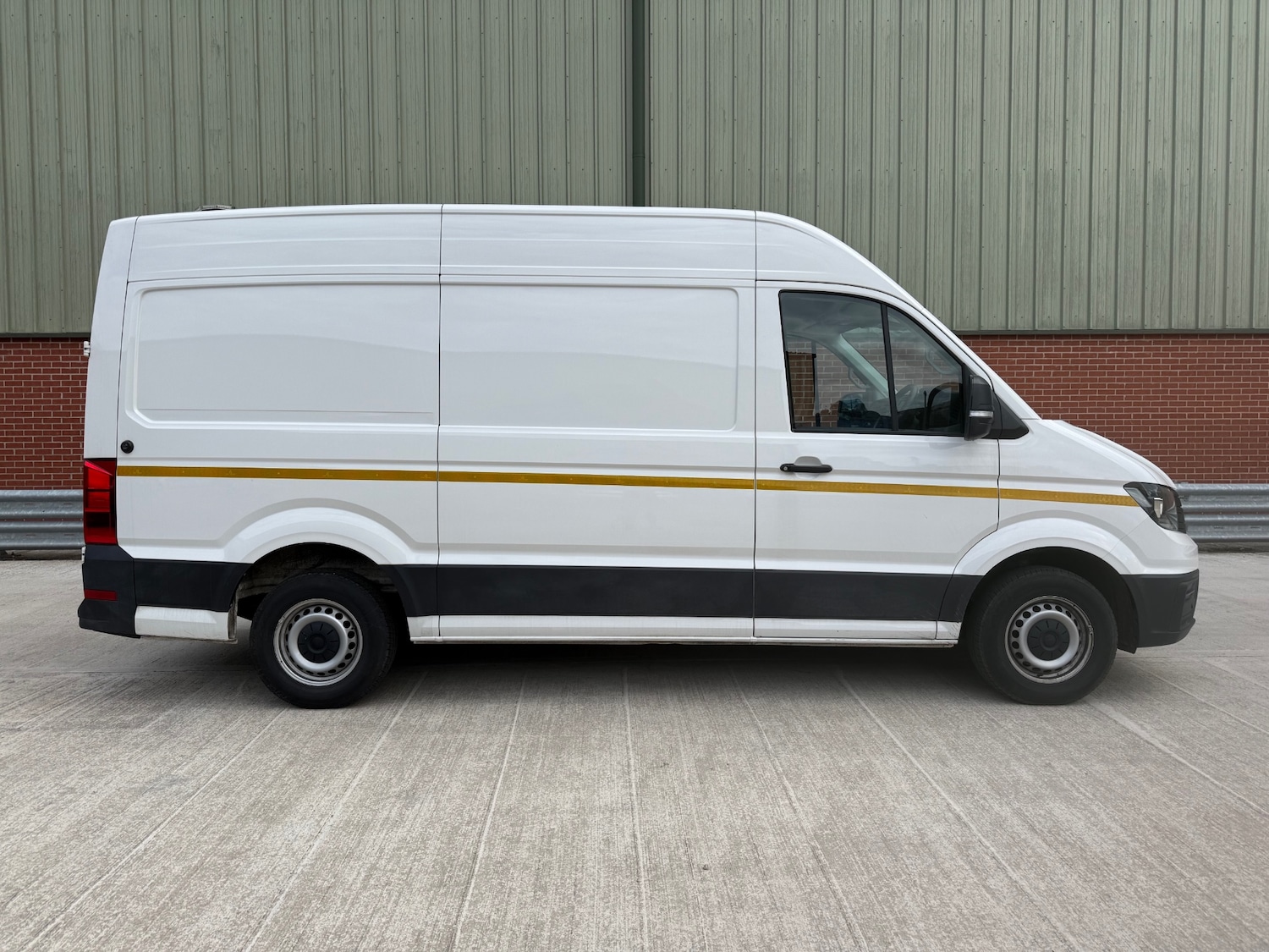 Used Volkswagen Crafter 2024 for sale - 76777084: Photo 2