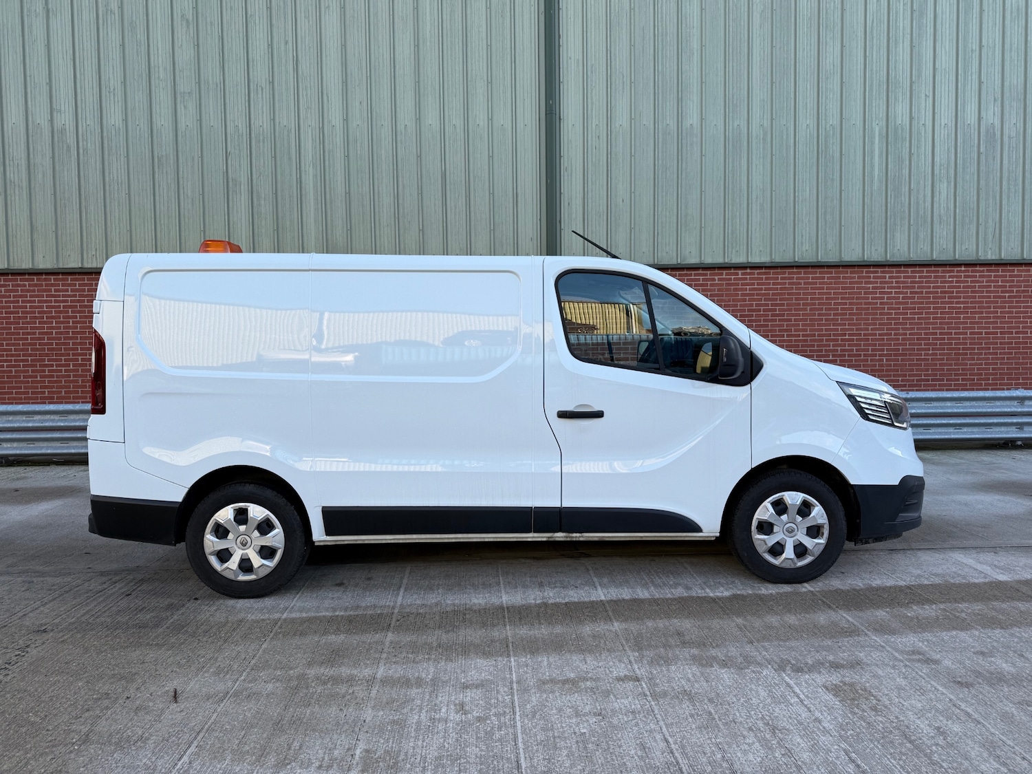 Used Renault Trafic 2024 for sale - 77012027: Photo 2
