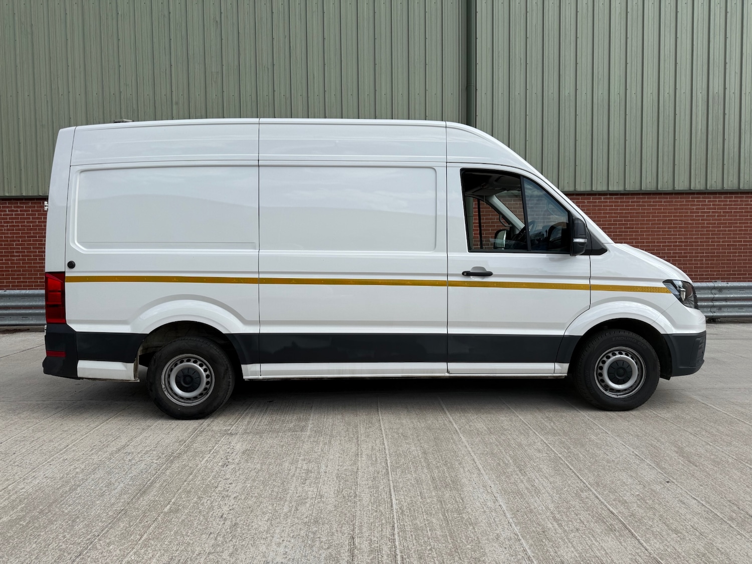 Used Volkswagen Crafter 2023 for sale - 76694723: Photo 2