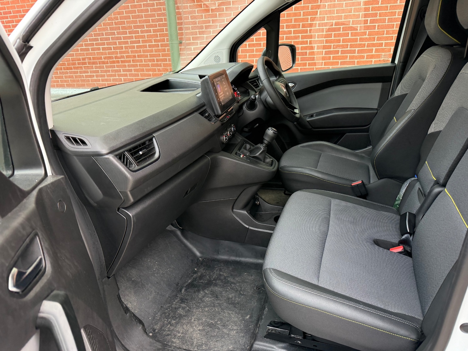 Used Renault Kangoo 2024 for sale - 77984979: Photo 10