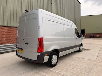 Used Mercedes-Benz Sprinter 2023 for sale - 79271131: Photo