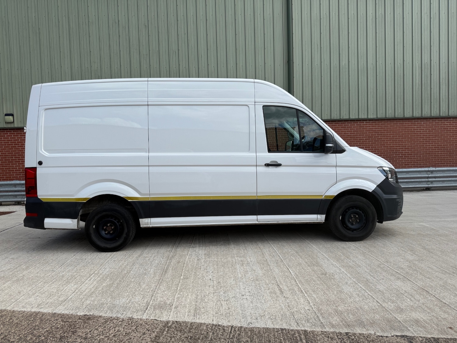 Used Volkswagen Crafter 2021 for sale - 76192526: Photo 2