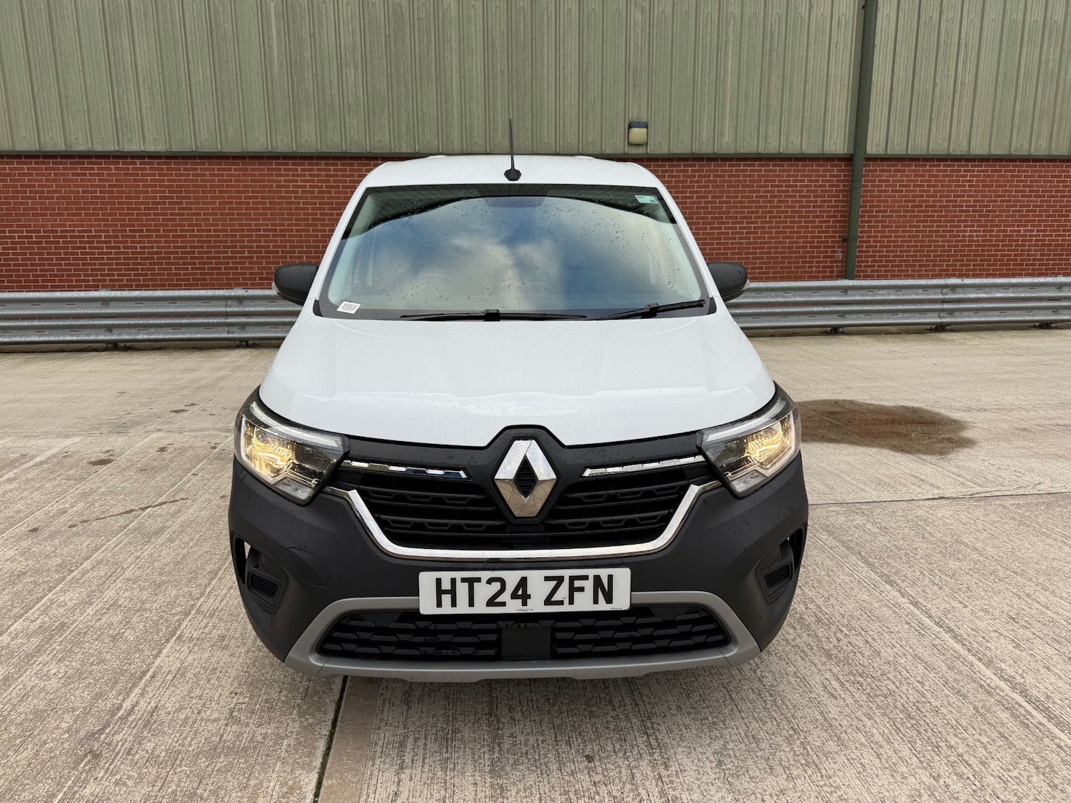 Used Renault Kangoo 2024 for sale - 77504363: Photo 4