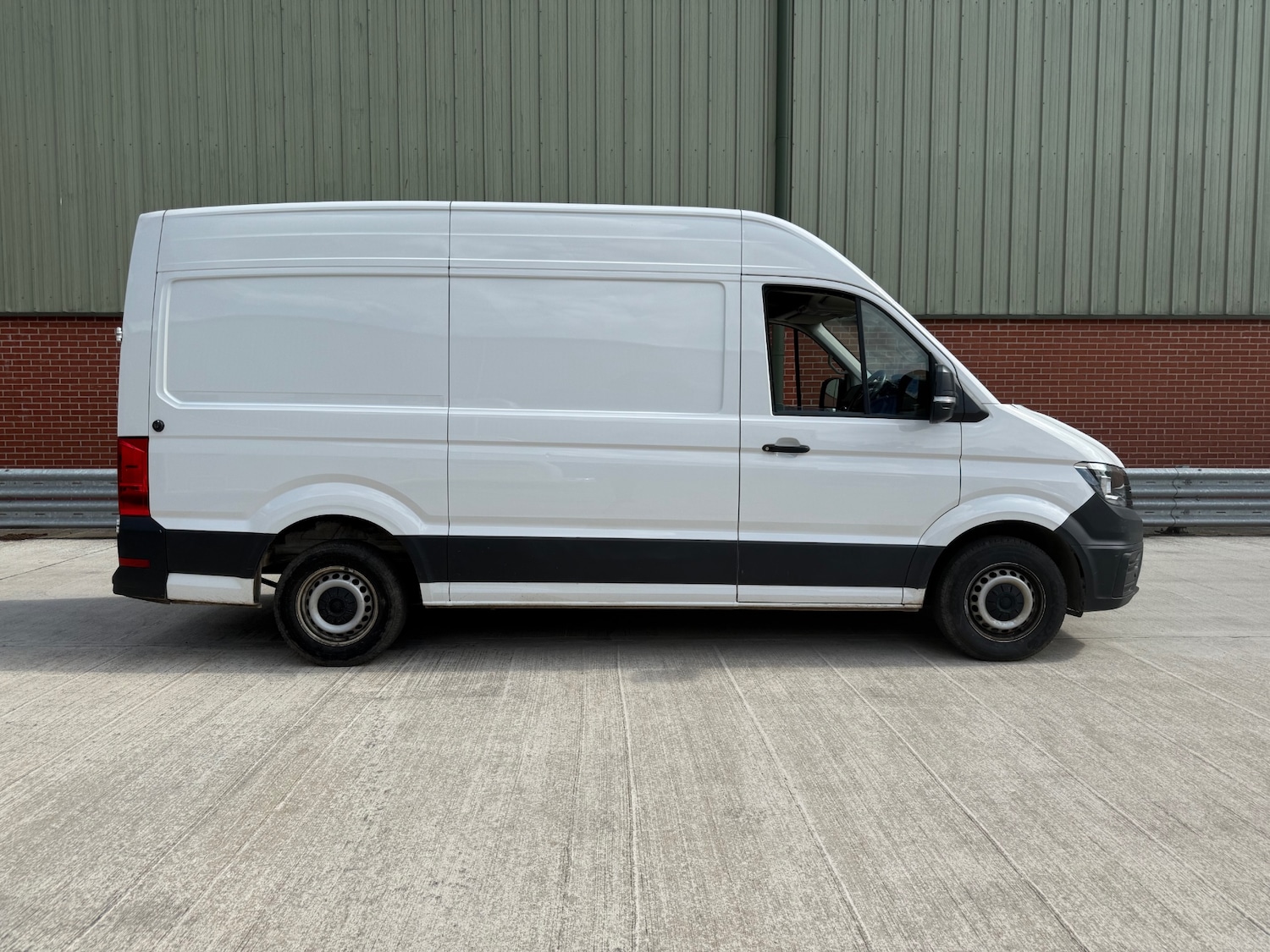 Used Volkswagen Crafter 2022 for sale - 76611586: Photo 2