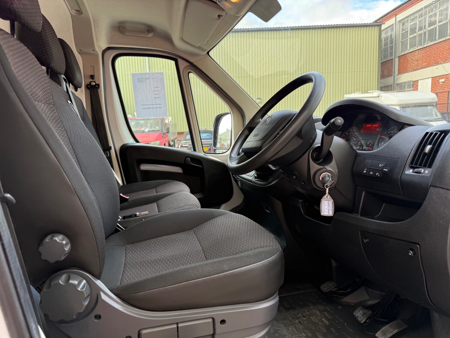 Used Citroen Relay 2023 for sale - 76329808: Photo 11