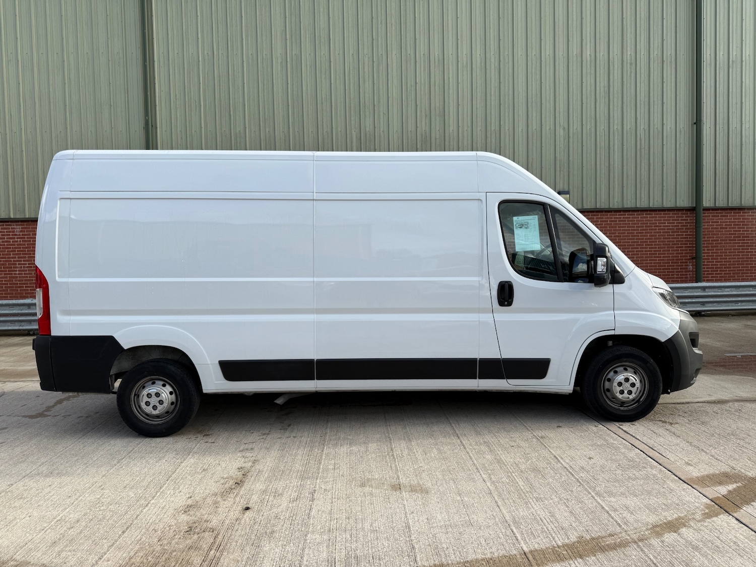 Used Citroen Relay 2023 for sale - 76329808: Photo 2