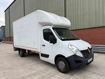 Renault Master feature image