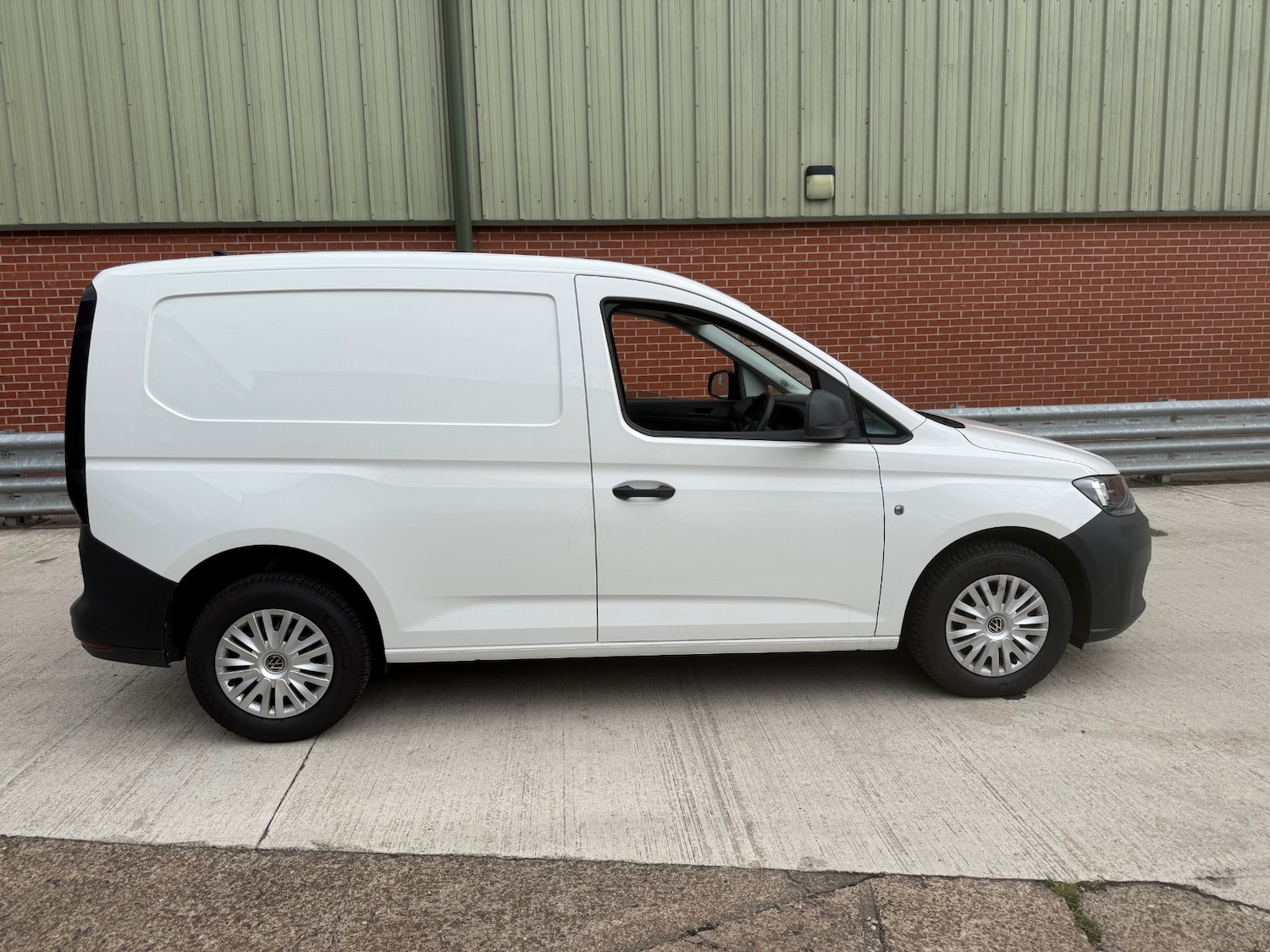 Used Volkswagen Caddy 2022 for sale - 76461345: Photo 2