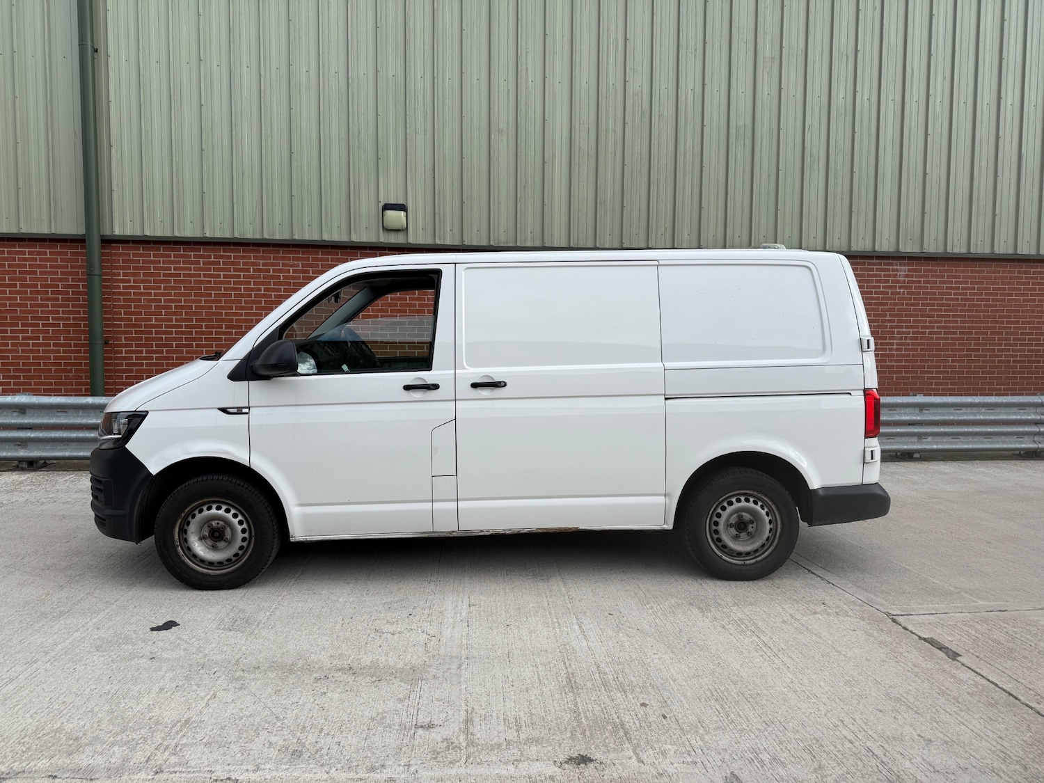 Used Volkswagen Transporter 2019 for sale - 76206497: Photo 11