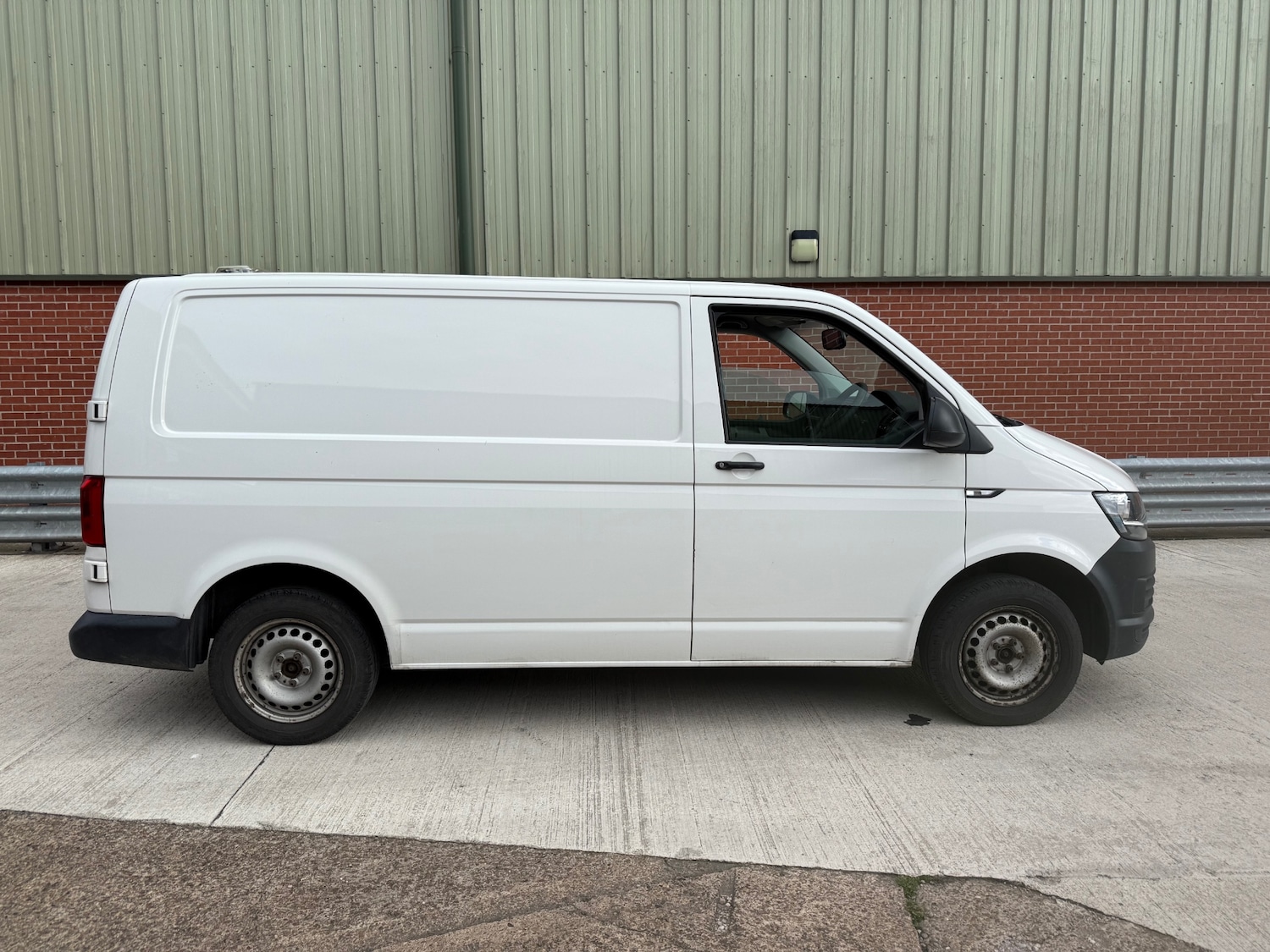 Used Volkswagen Transporter 2019 for sale - 76206497: Photo 5