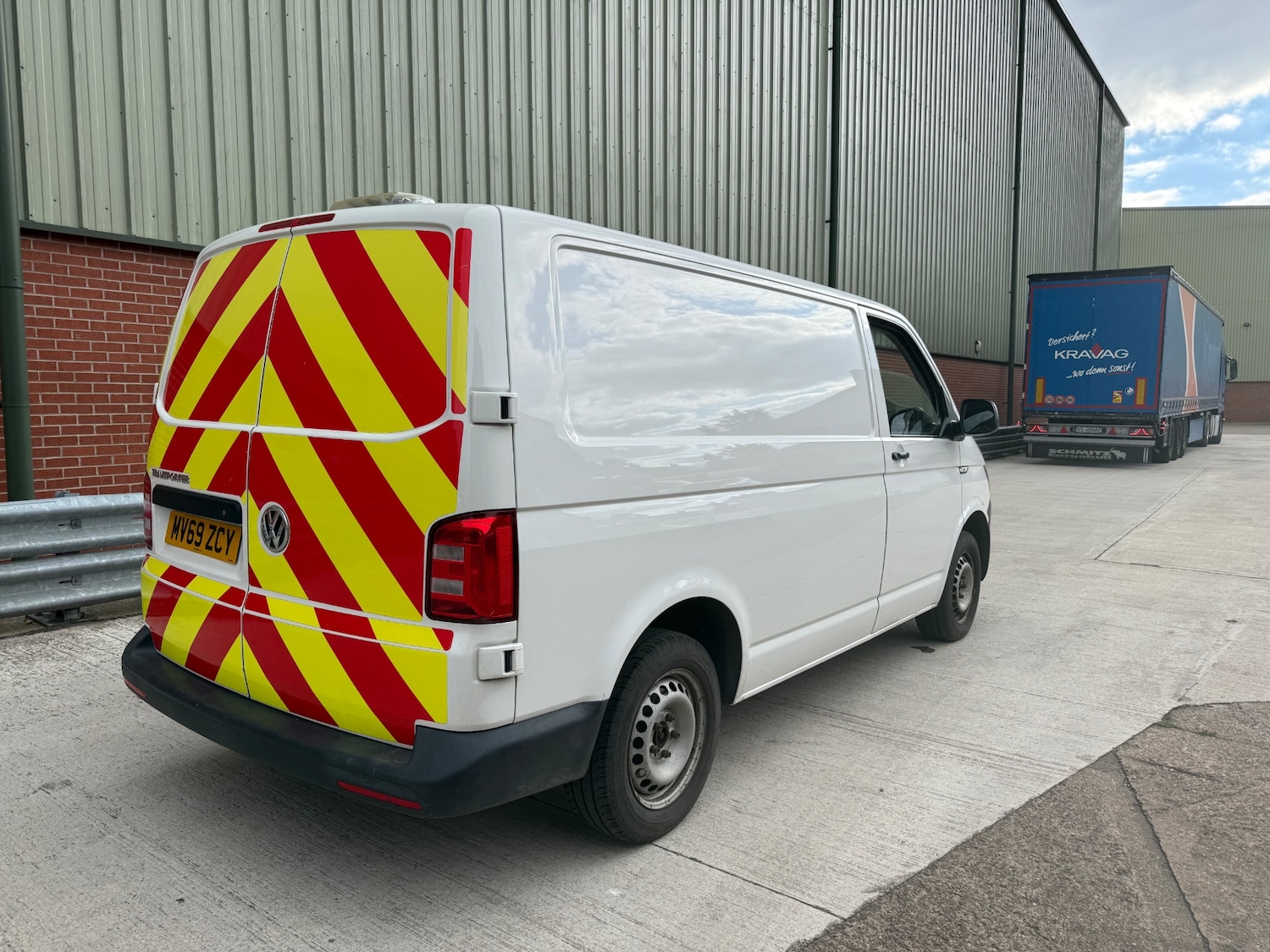 Used Volkswagen Transporter 2019 for sale - 76206497: Photo 6