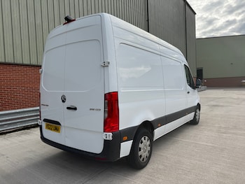 Used Mercedes-Benz Sprinter 2022 for sale - 75922107: Photo