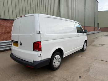 Used Volkswagen Transporter 2023 for sale - 76206236: Photo 3