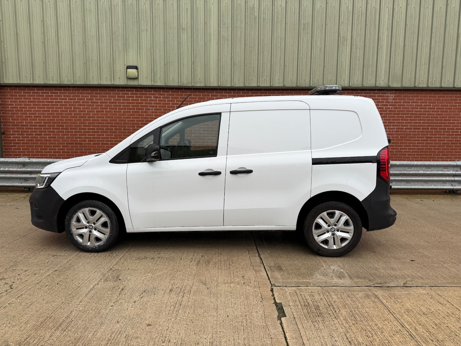 Used Renault Kangoo 2024 for sale - 77207128: Photo 8