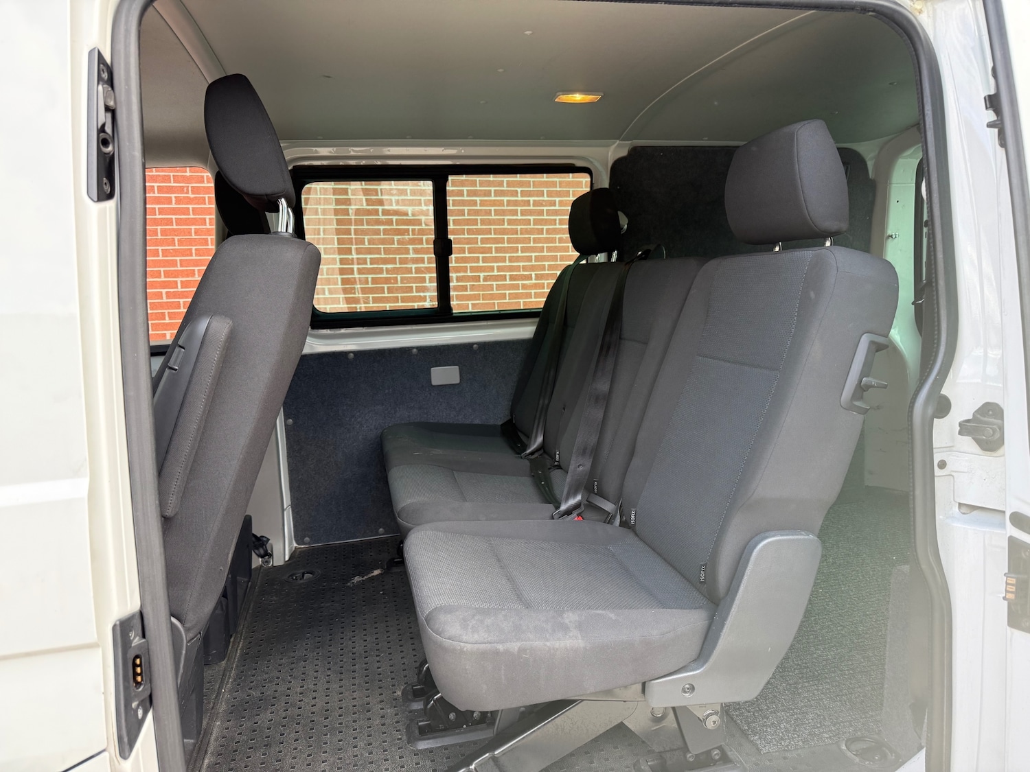 Used Volkswagen Transporter 2018 for sale - 77502704: Photo 11