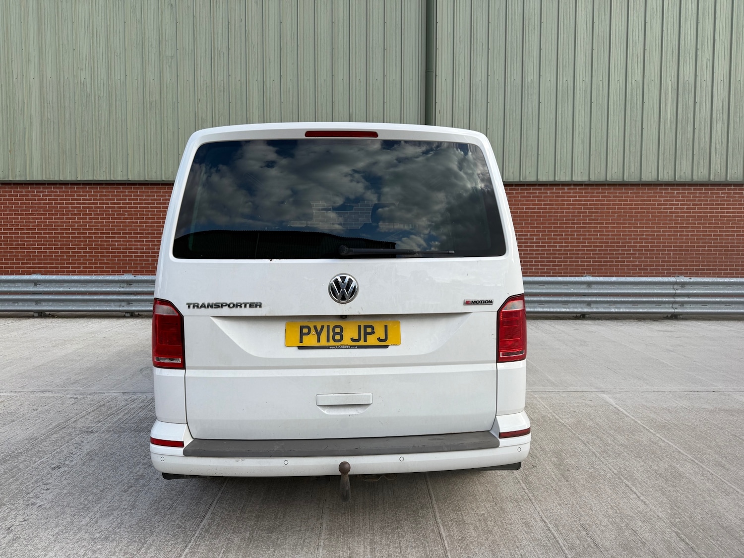 Used Volkswagen Transporter 2018 for sale - 77502704: Photo 5