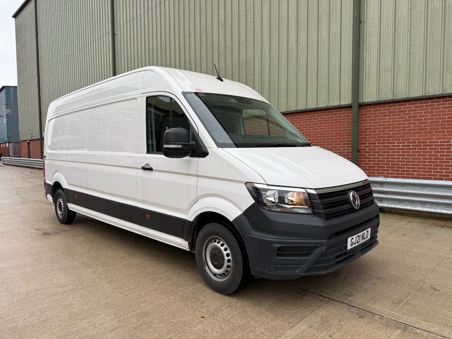 Used Volkswagen Crafter 2021 for sale - 76879311: Photo 1