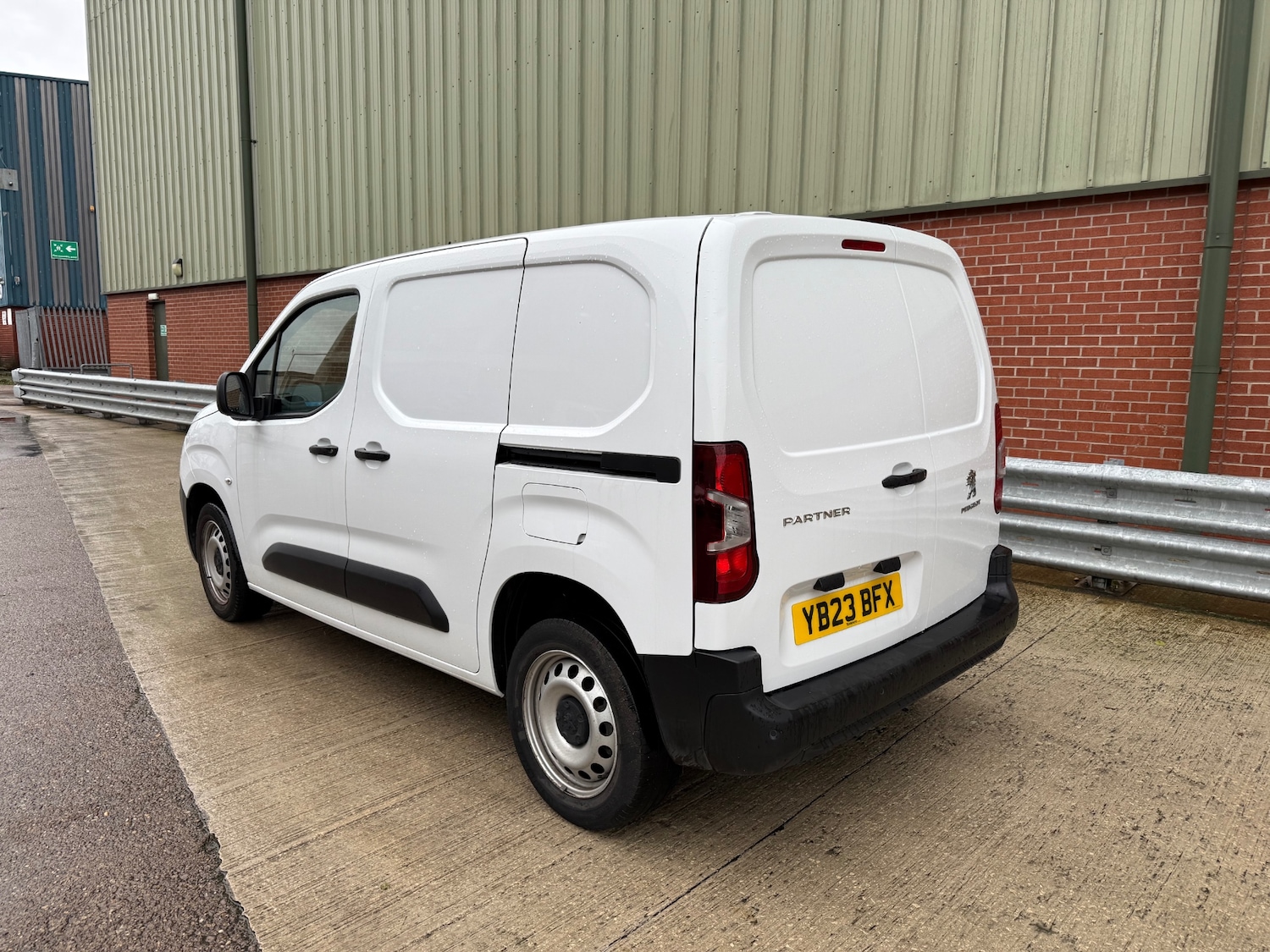 Used Peugeot Partner 2023 for sale - 77004810: Photo 7