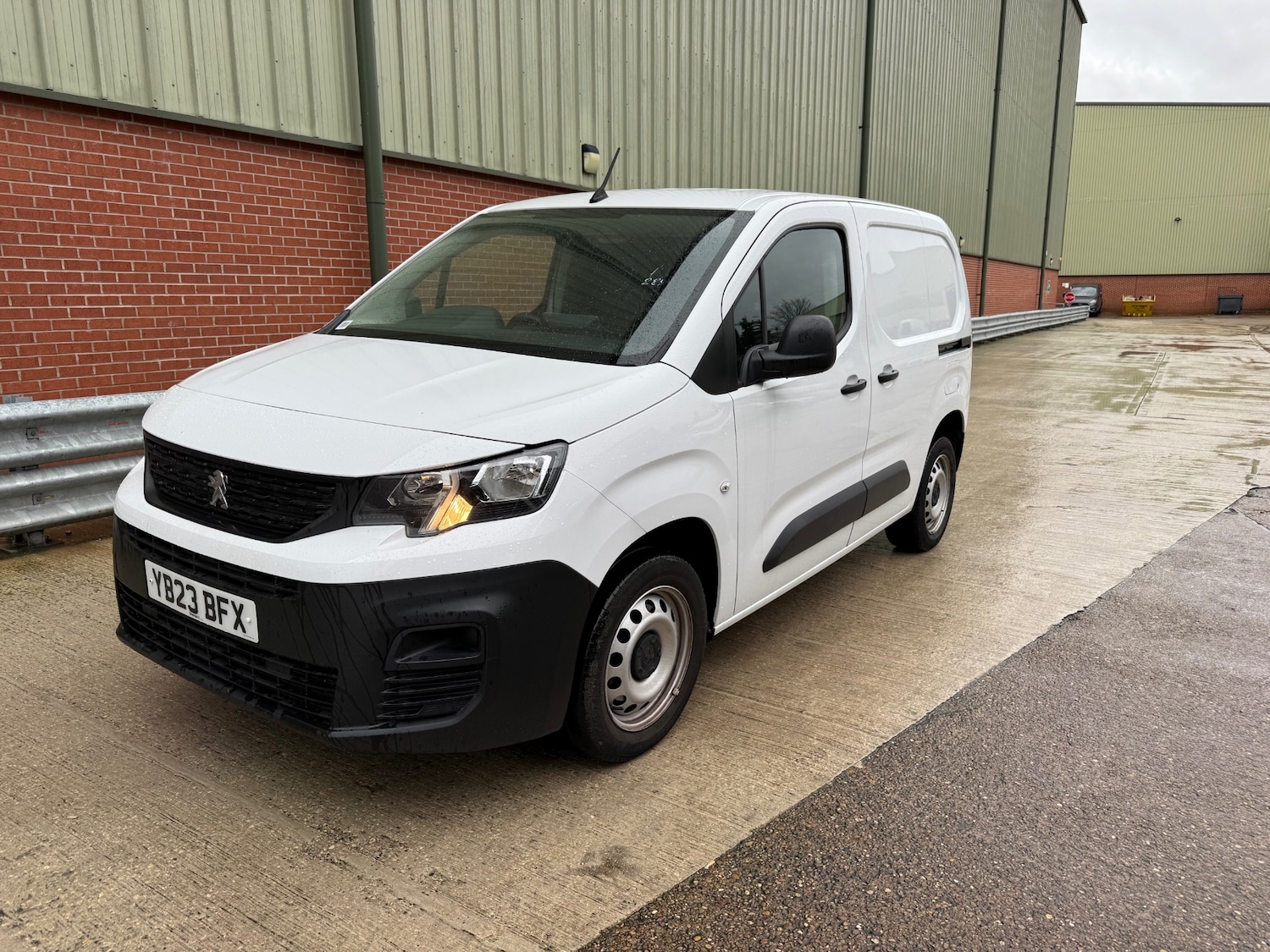 Used Peugeot Partner 2023 for sale - 77004810: Photo 9