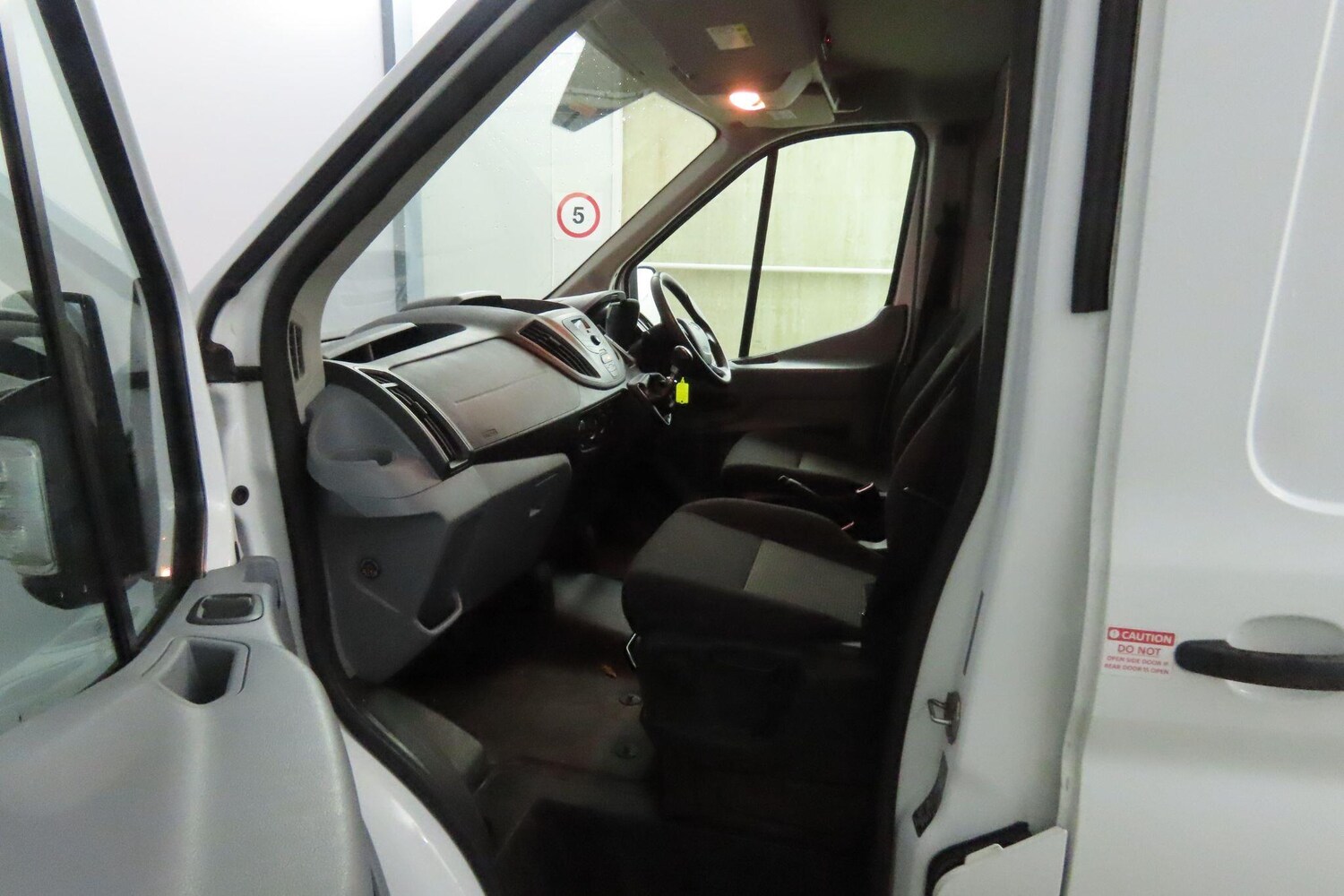 Used Ford Transit 2018 for sale - 77538119: Photo 9