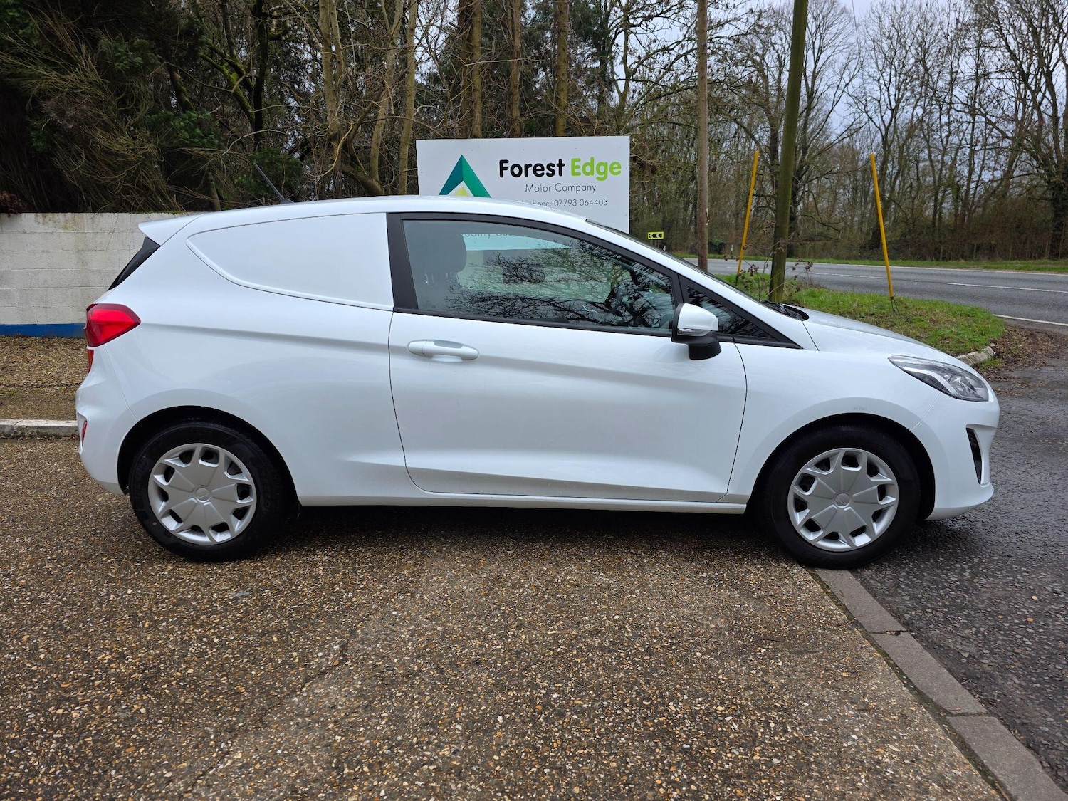 Used Ford Fiesta 2019 for sale - 77613084: Photo 2