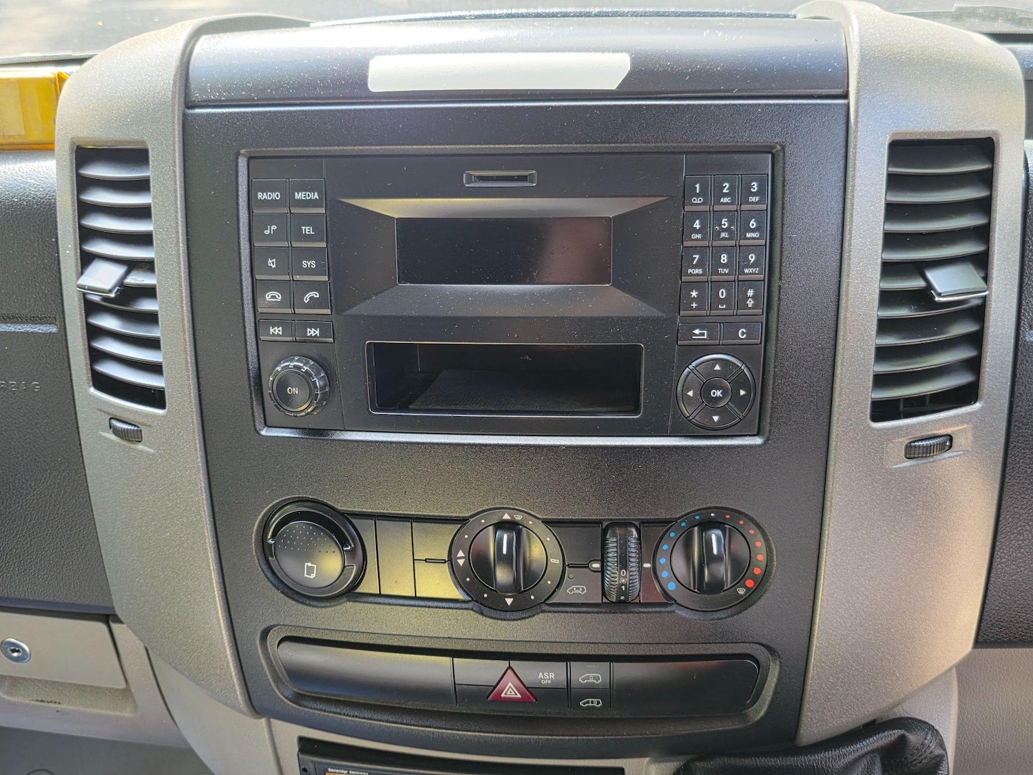 Used Mercedes-Benz Sprinter 2015 for sale - 76991657: Photo 25