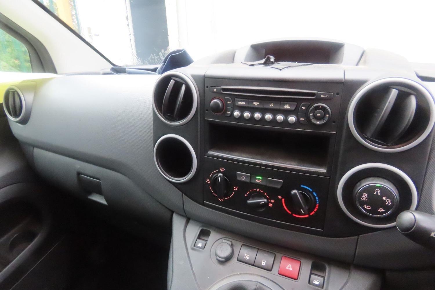 Used Peugeot Partner 2019 for sale - 77854257: Photo 9